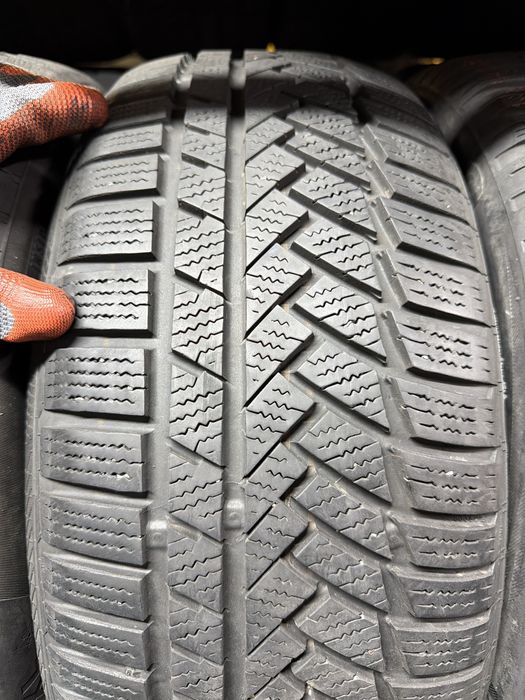 215/50 r17 Continental 2шт