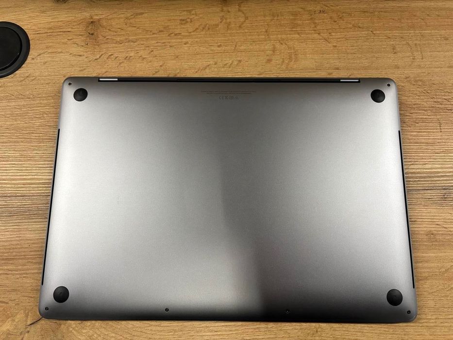 MacBook Pro 16 2019  Space Gray i7 2.6GHz 16Gb 512Gb MVVJ2