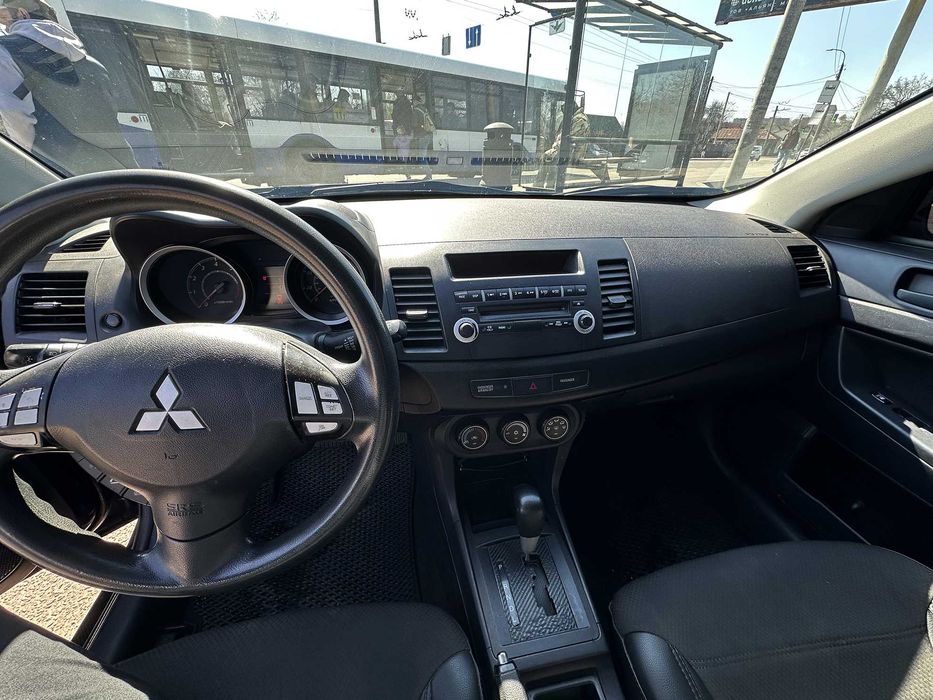Mitsubishi Lancer X 2013 2.0л