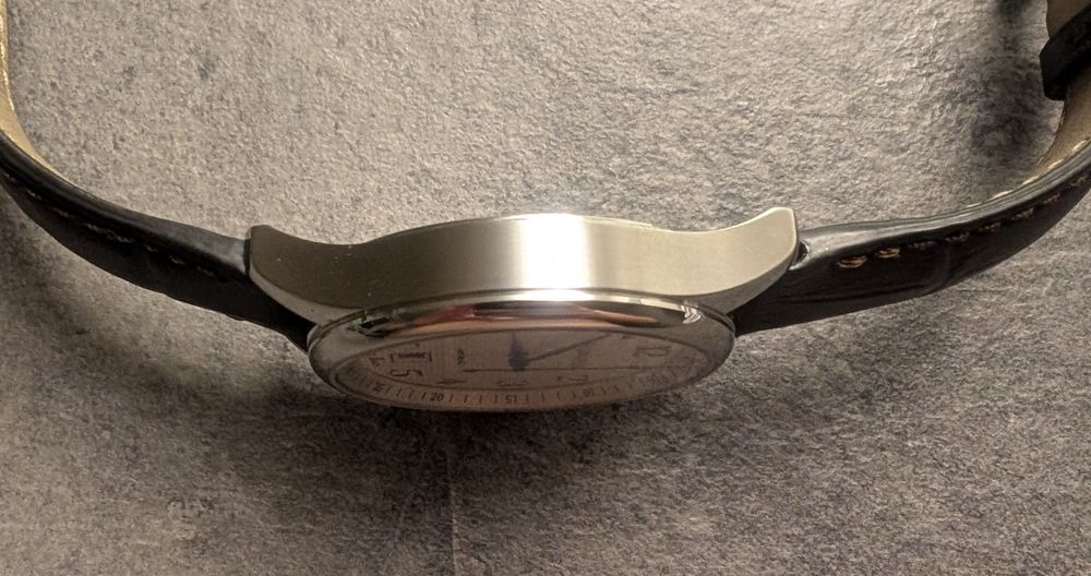 Aerowatch Les Grandes Classiques Automatique 60979-AA01