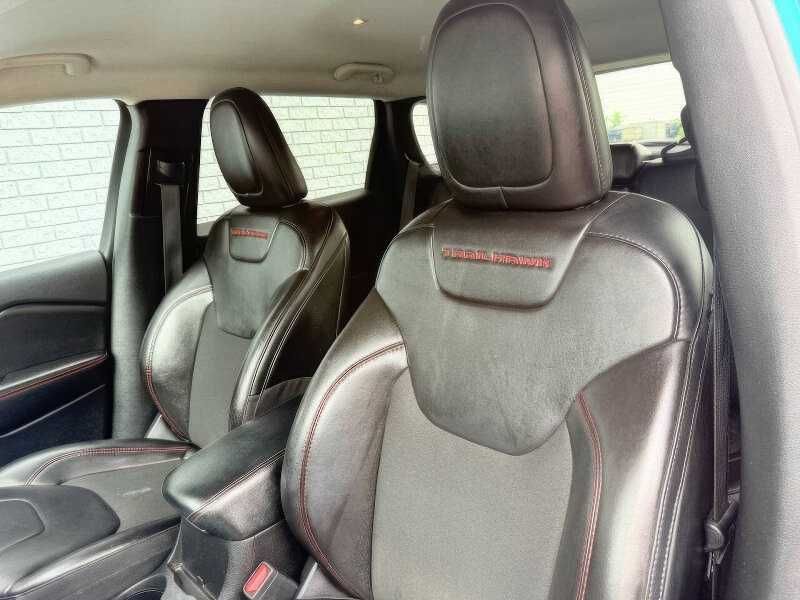 2021 Jeep Cherokee Trailhawk