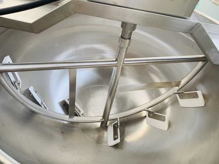 Котел харчоварильний з перемішуванням для приготування страв від 400 л