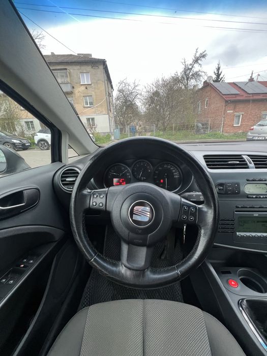 SEAT Leon 1.6 бензин 133 тис км