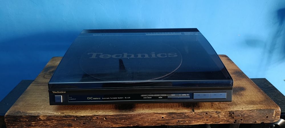 Вініловий програвач Technics SL-L20