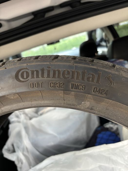 Continental procontact 255/35/19 0424 s+w