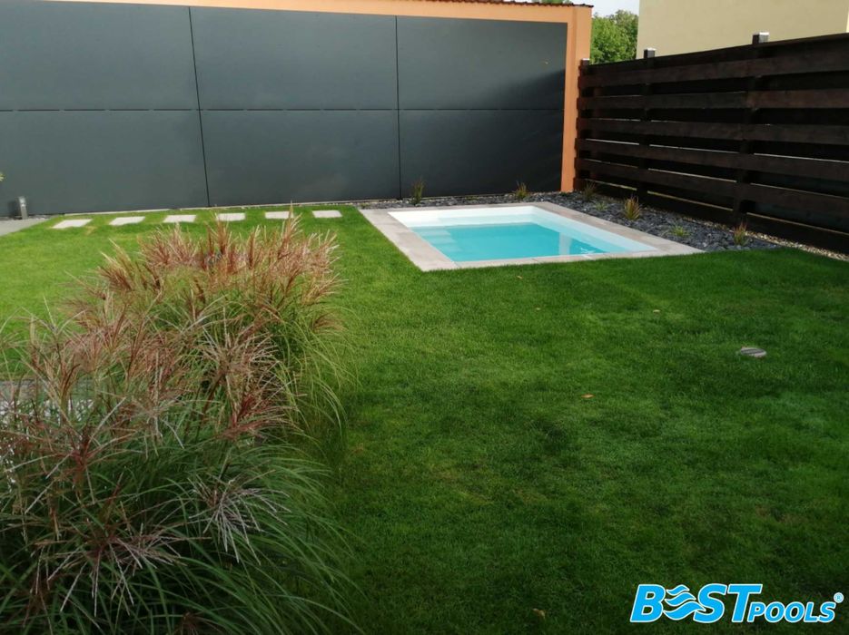 Polipropylenowy basen Mallorca 8x3x1.5m marki Bestpools