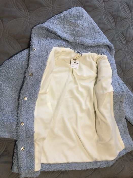 Пальто дівчаче букле, розмір 140-146 см