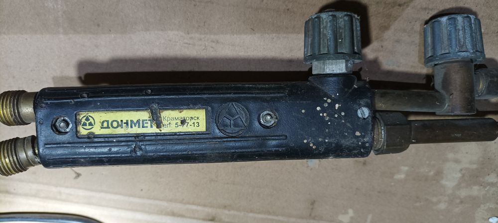 Газово-кисневий різак