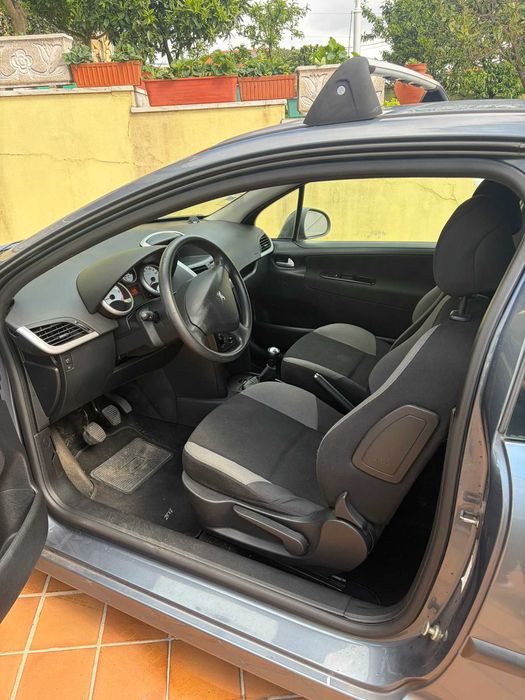 Peugeot 207 1.6 HDI