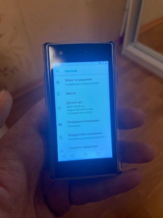 маленький телефон типа s23 ultra смарфтон