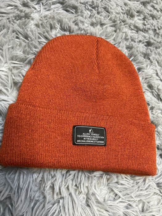 шапка lc waikiki