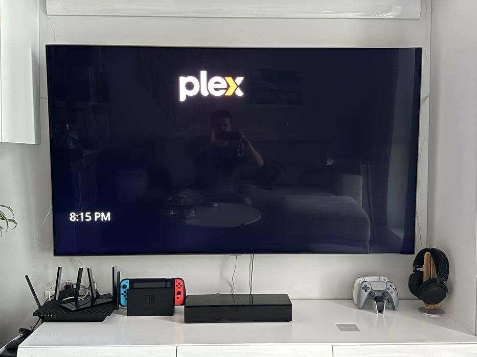 Samsung QLED Q7Fn 65” 2018 года