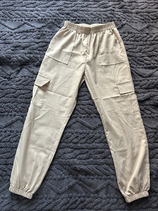 Жіночі штани карго