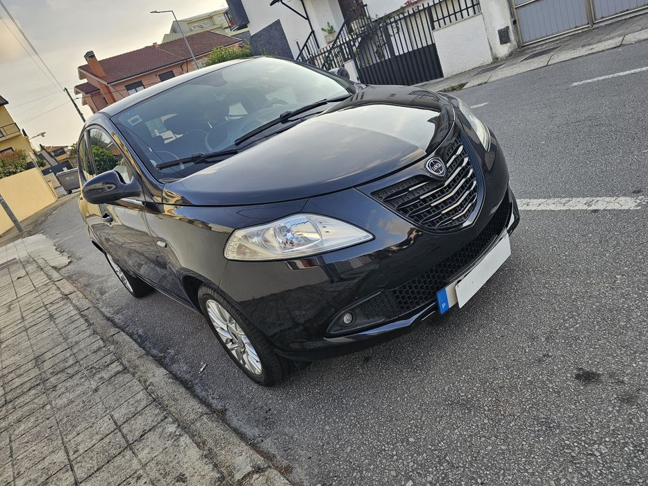 Lancia Ypslon 1.2 Gasolina Ano 2014