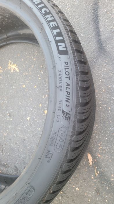 245 35 20 Michelin Pilot Alpin 5