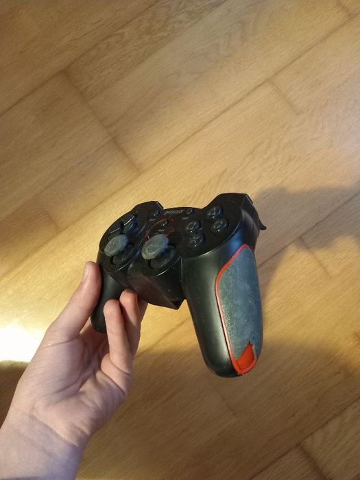 Ps3 Slim, 5 jogos e 2 comandos