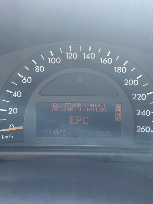 Mercedes C270 CDI AVARIADA
