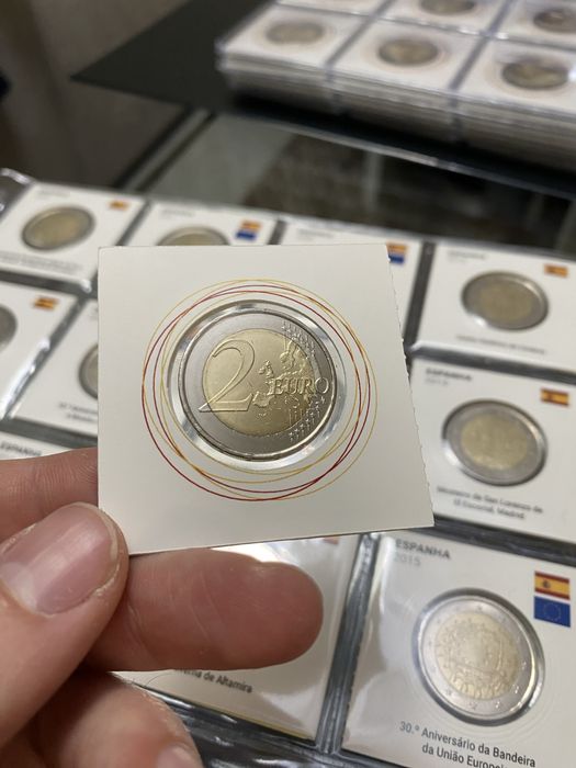 Alveolos moedas correntes 2 euros