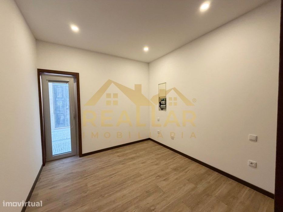 Apartamento Moderno a 50 metros da Praia - T1+1 de Design na Póvoa ...