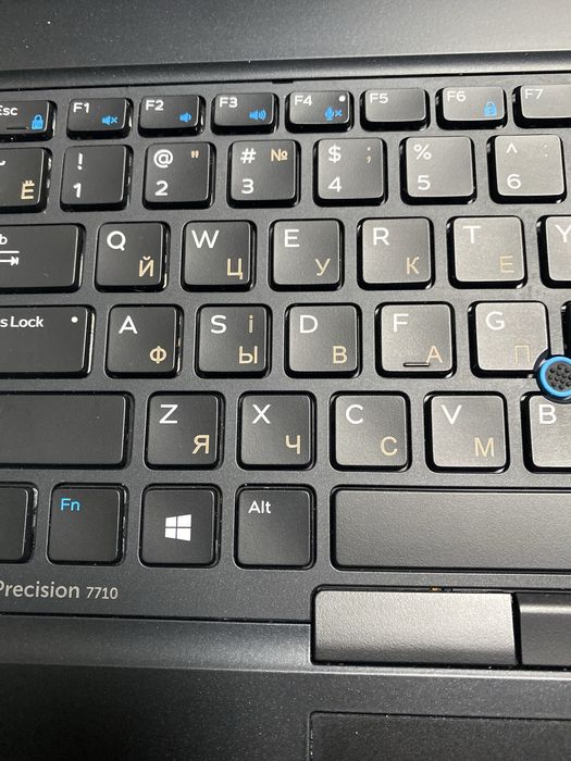 Надійний Dell Precision 7710 17" IPS FHD i5-6300HQ AMD R9  Win 10 Pro