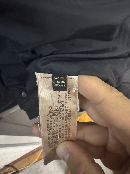 Пухова куртка massimo dutti