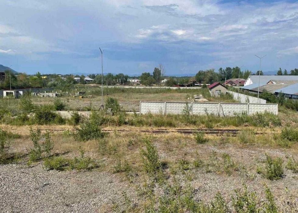 Продаж 200м2 та землі 1га , ж/д колія, склад, логістика, виробництво