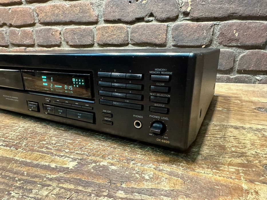Odtwarzacz CD Onkyo DX 6920