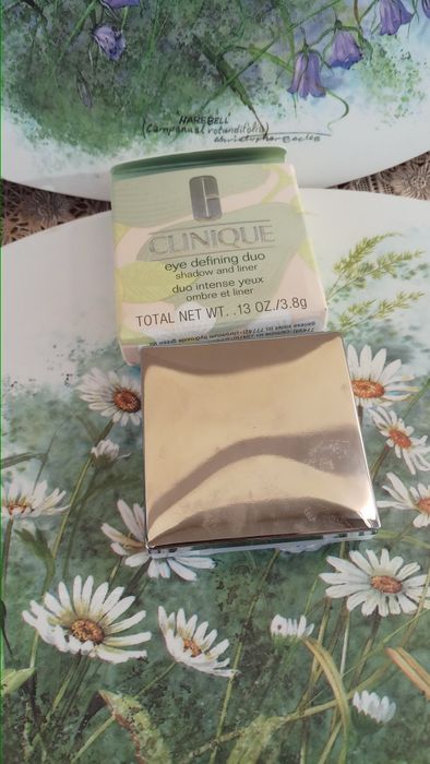 Продам абсолютно новые тени от известного бренда Clinique