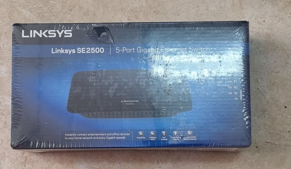 Linksys SE2500 5-Port Gigabit Ethernet Switch