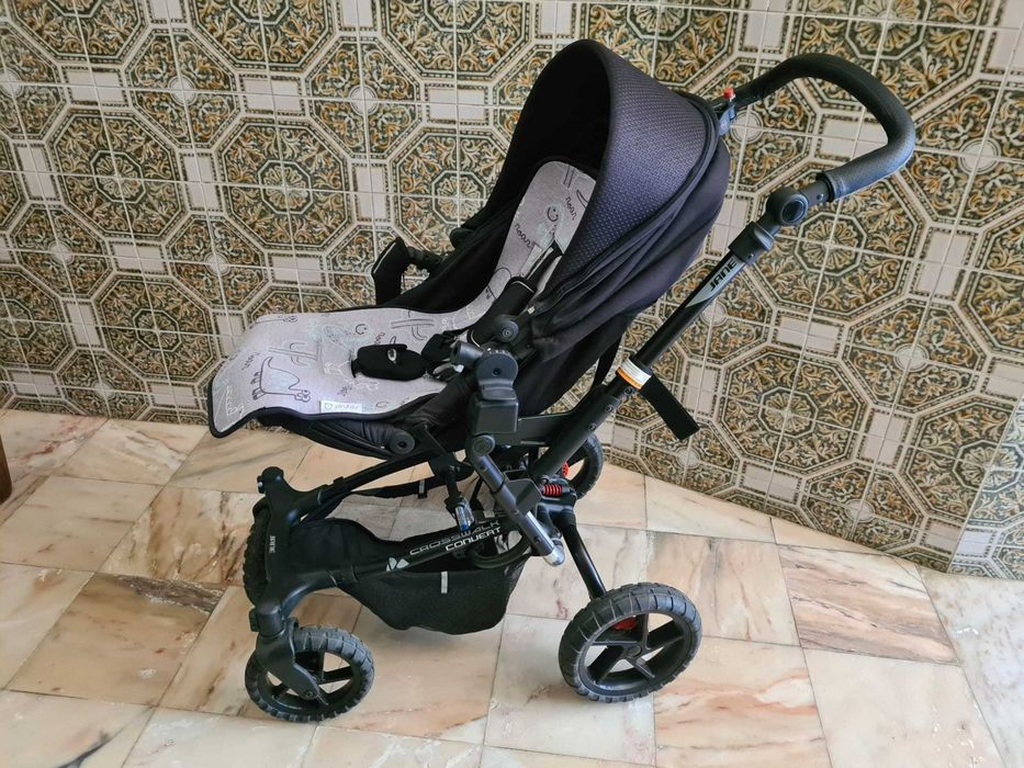 Carrinho Trio Janė Crosswalk + Ovo (Koos) + Base Isofix
