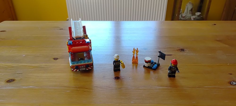 Lego City Wóz Strażacki, Lego 60107