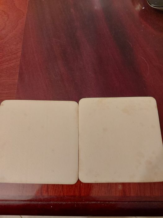 2 Bases de copos do Pub Red Fox - Costa de Caparica.