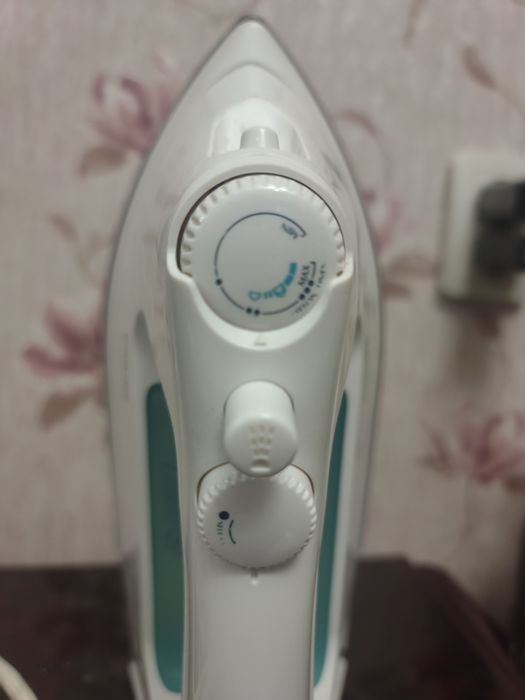 Утюг Philips Mistral 24