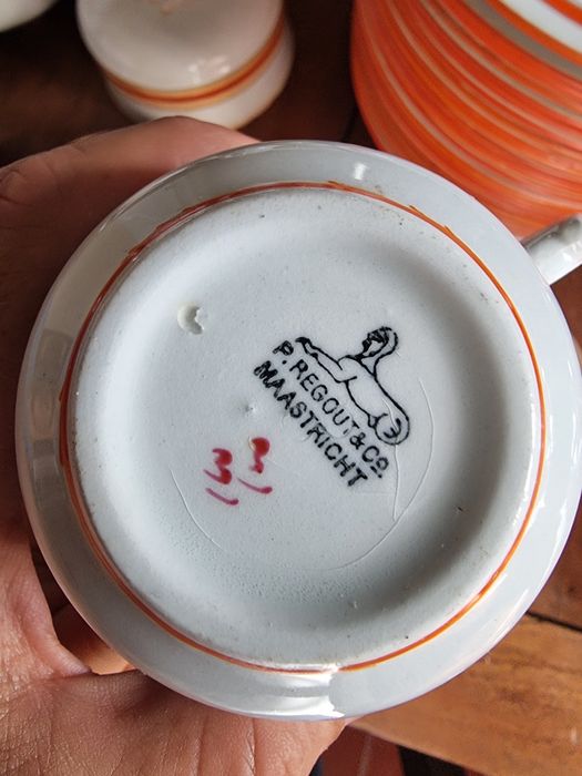 Vintage Dinnerware Set64309802997249121