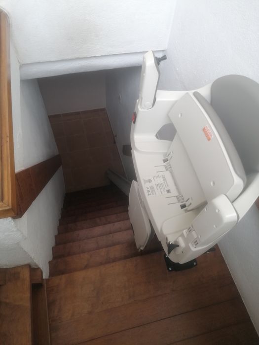 Vendo cadeira elevatória