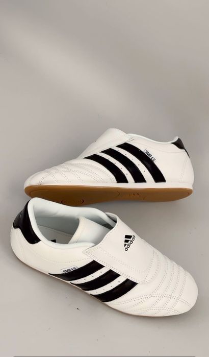 Крутезні жіночі кросівки Adidas Tekwando кроссовки кожаные кеды