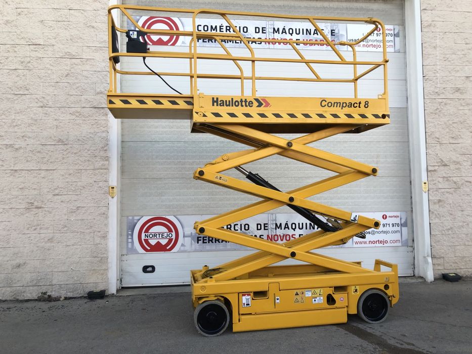 Plataformas Elevatórias Tesoura Elétricas 8 mts