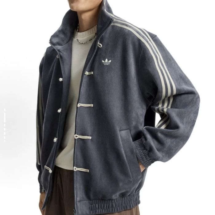 Толстовка Adidas в китайскому стилі