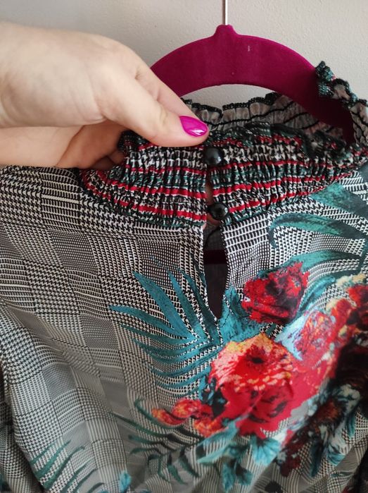 Bluzka folk z mega bufiastymi rękawami święta