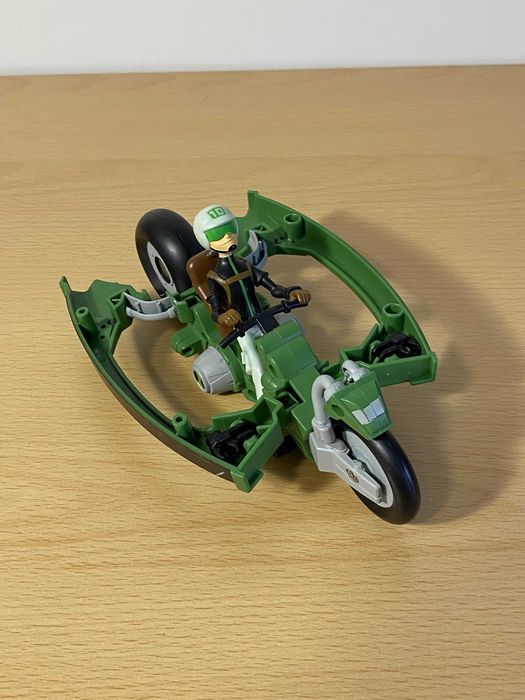 Ben 10 Omniverse Tenn-Speed Cycle Motorbike & Ben