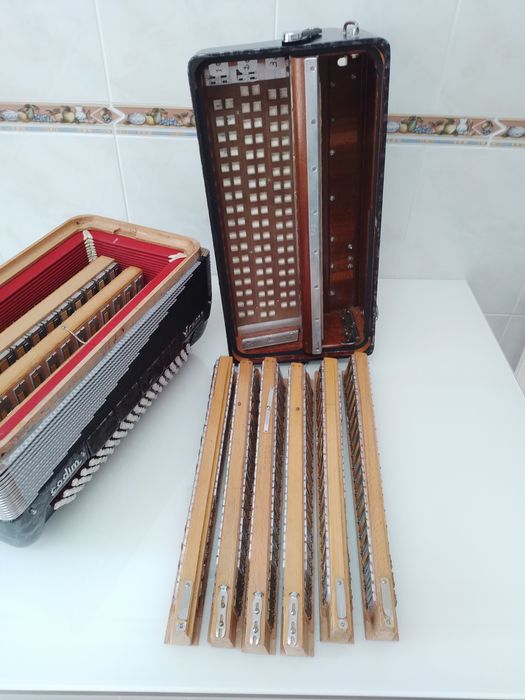 Acordeon/Acordeão   Crucianelli Super King   3+3  nos bxs