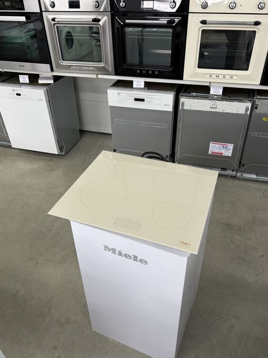 Нова індукційна варильна пане SMEG SI2641DP бежевий колір