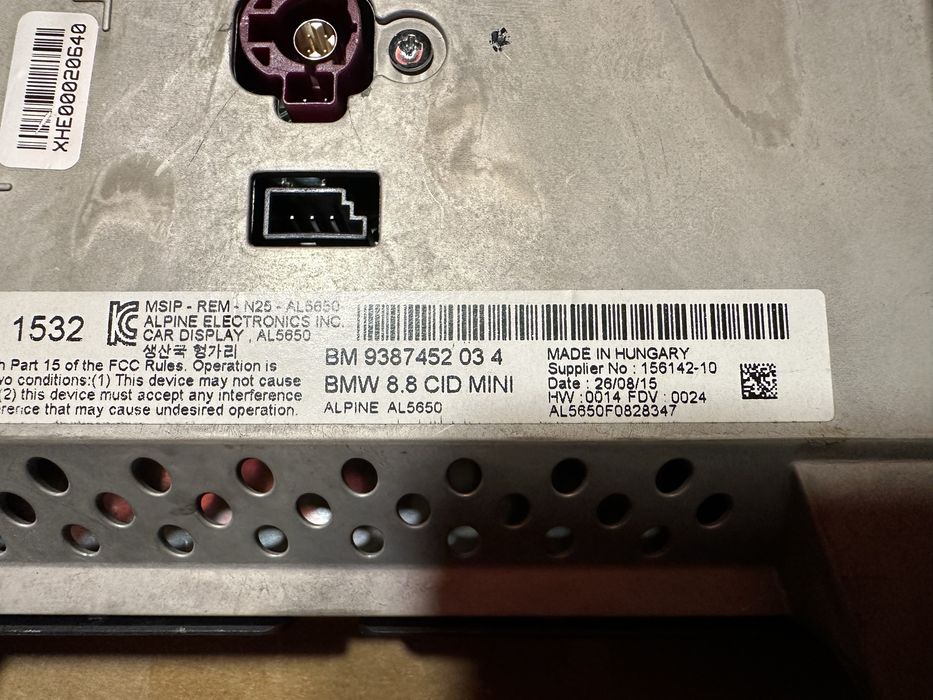 Ecra mini 8.8” profissional
