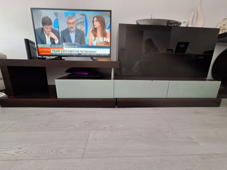 Móvel de TV da marca La Sénia