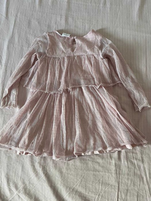 Vestido Zara de tule rosa-claro com folhos e brilhos, 2-3 anos