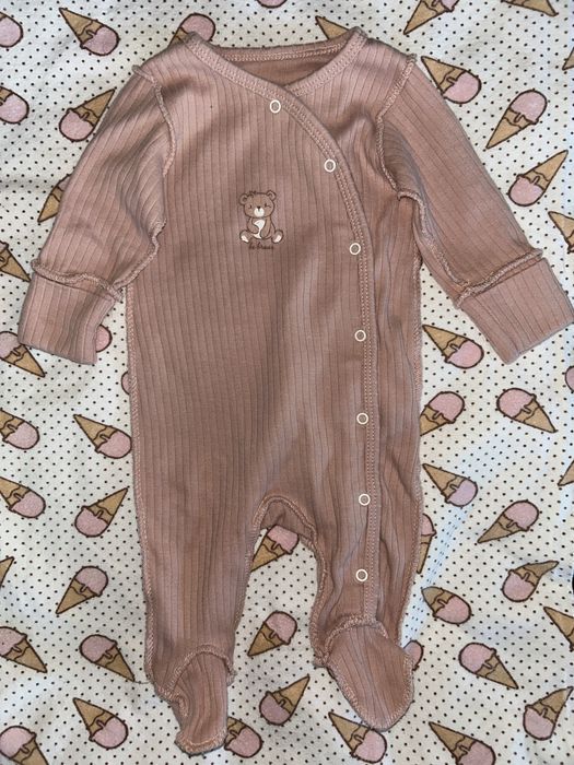 Дитячий одяг чоловічки бу, але носили тільки жовтий, інші нові