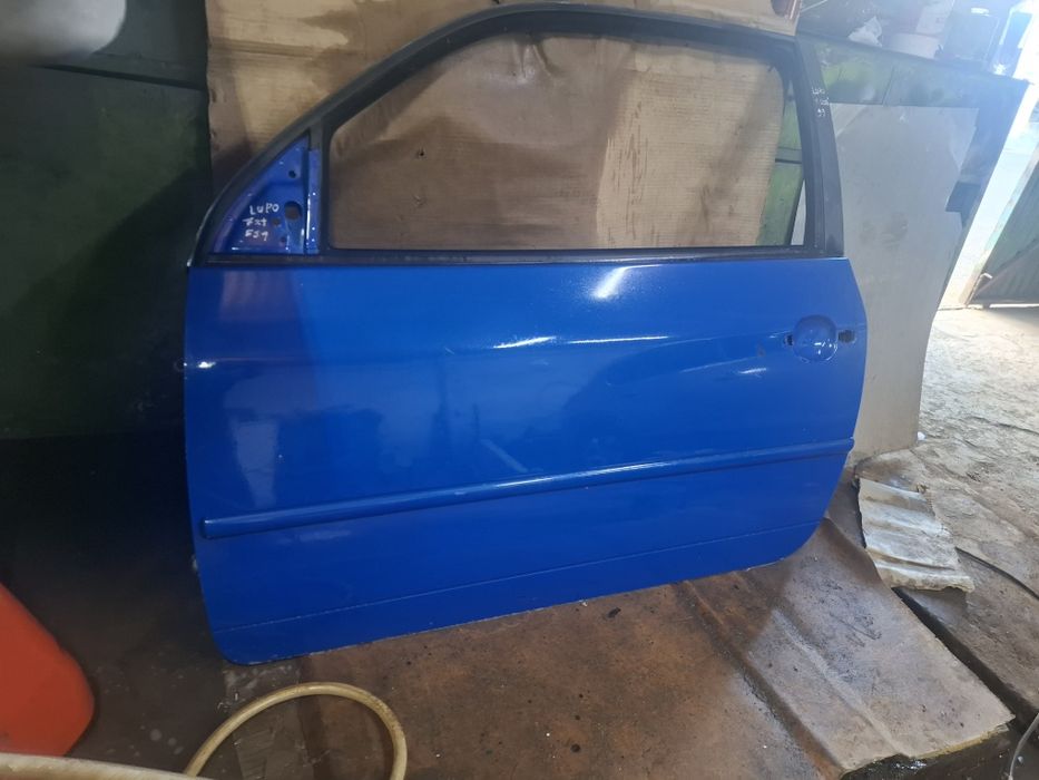 Porta esq^ VW Lupo  3 portas ano 2000