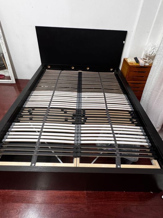 Cama de casal - 150€