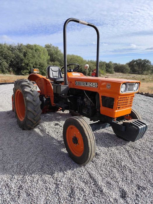 Trator Kubota L245 25CV