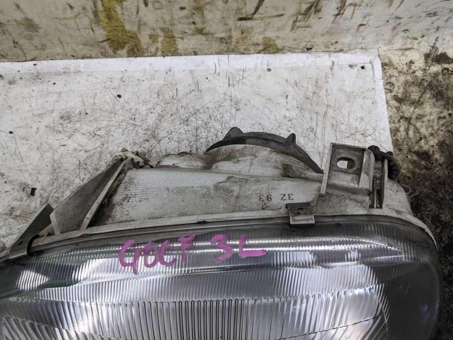 VW Golf III Lampa Lewa Przednia LP